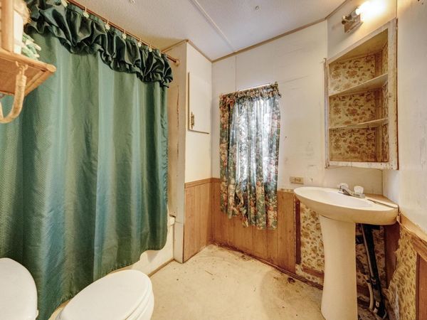 2141 W 29th Court, Panama City, FL 32405