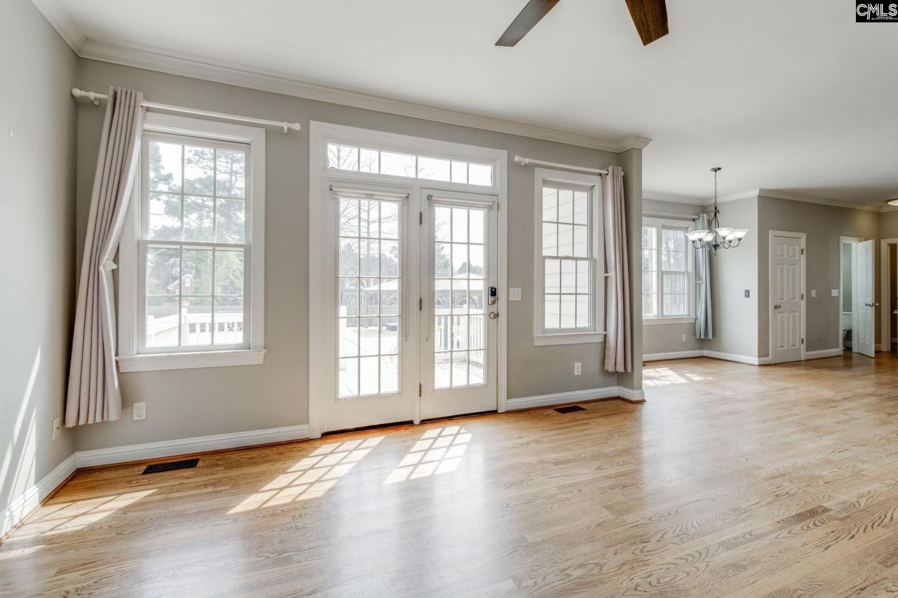 218 Bentwood Drive Photo 18