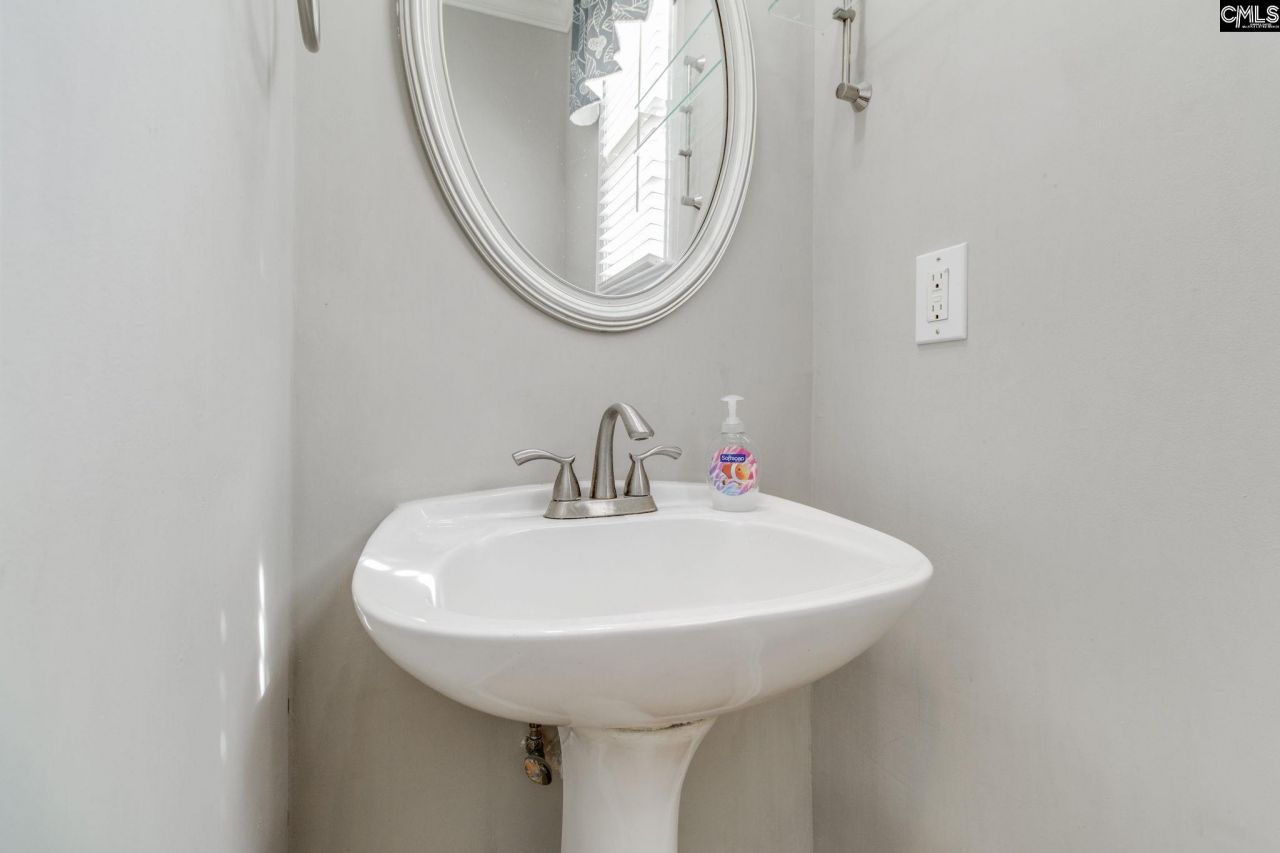 218 Bentwood Drive Photo 20