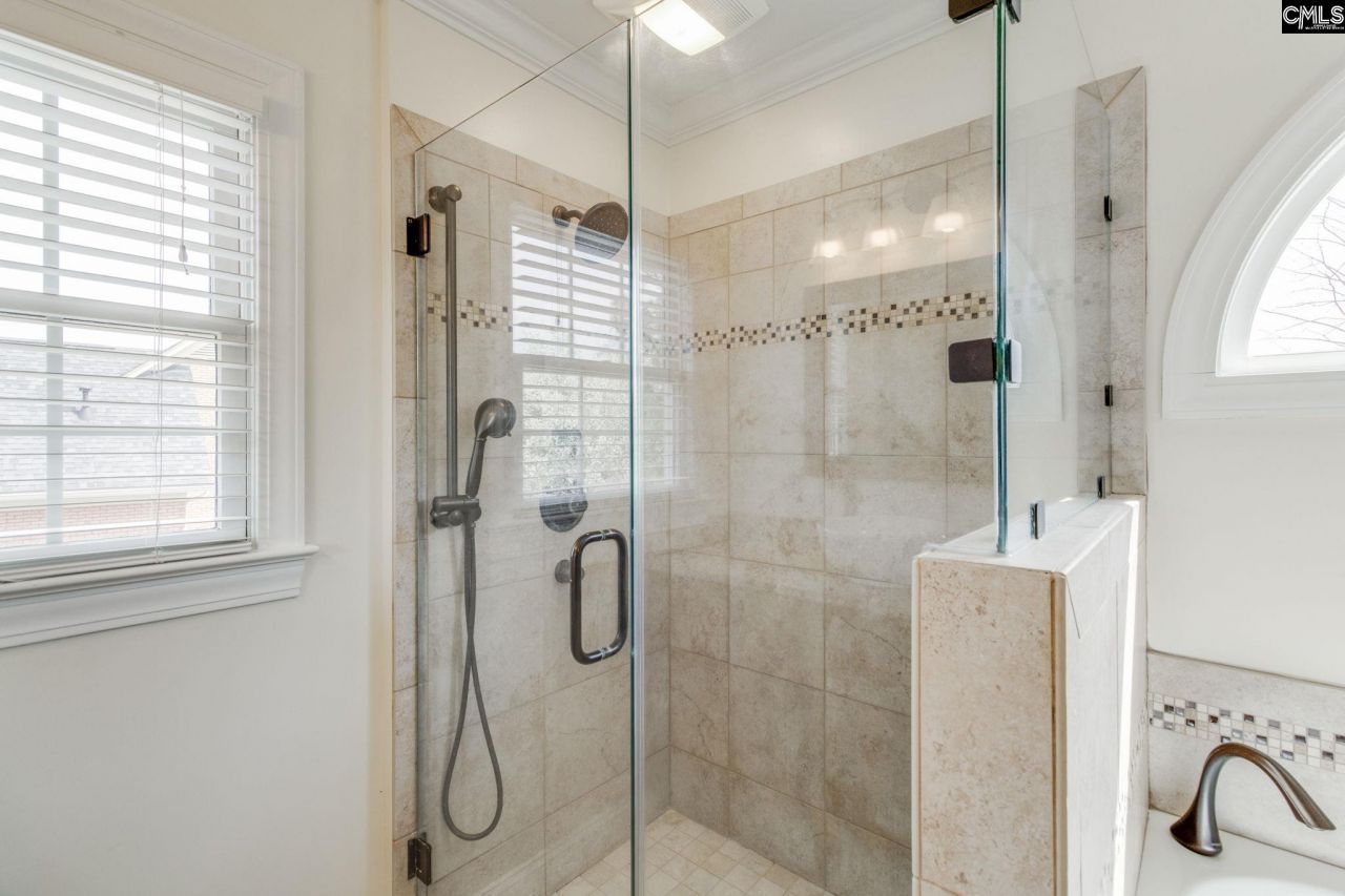 218 Bentwood Drive Photo 28