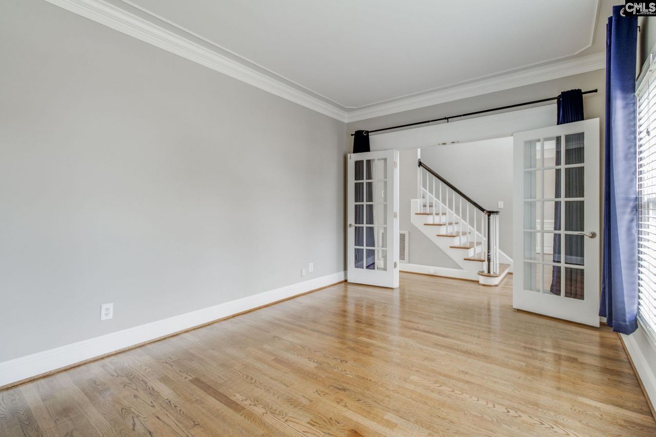 218 Bentwood Drive Photo 8