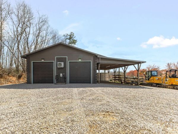 17 Red Leaf Road , Asheville, NC 28806