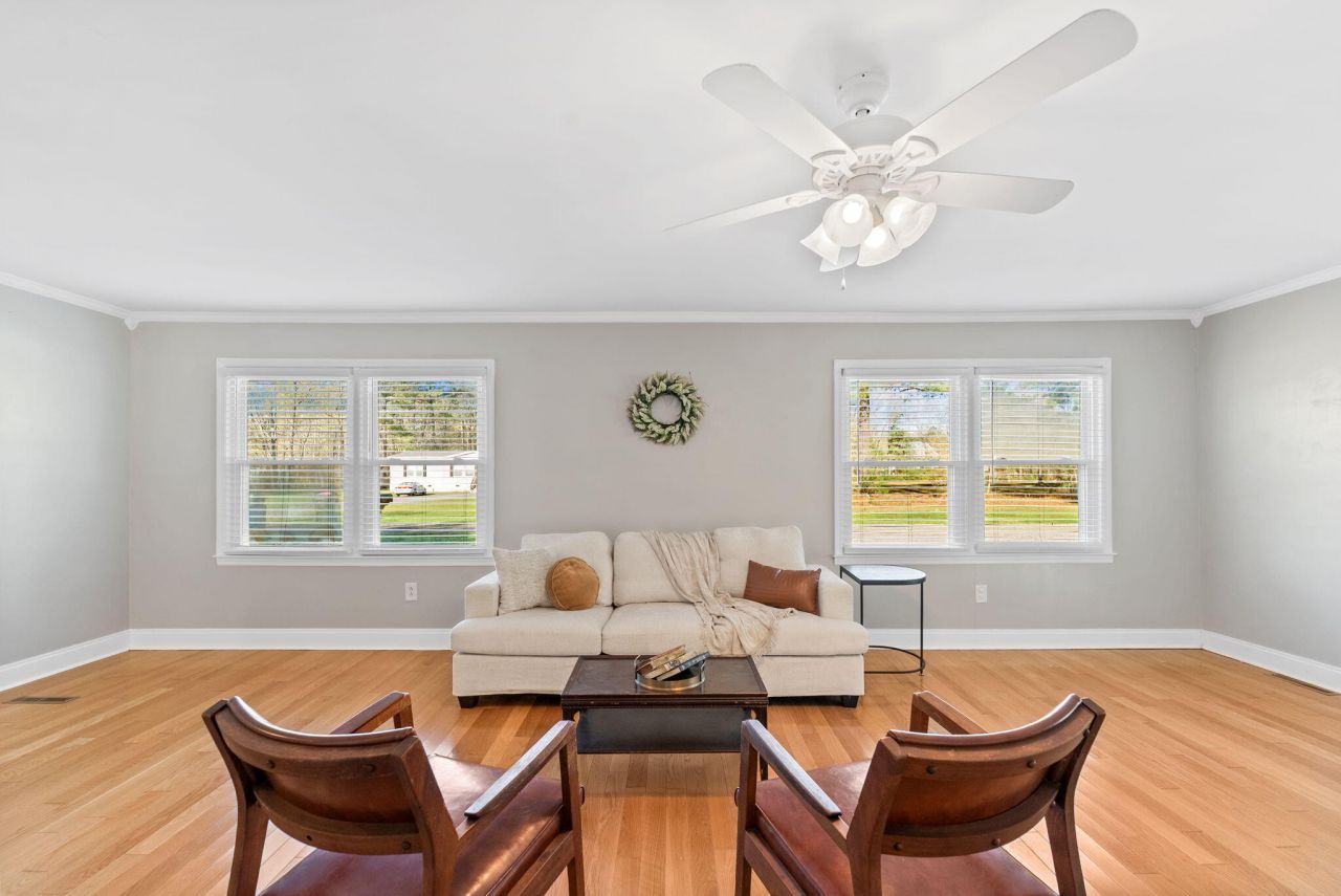 122 George Lane Photo 11