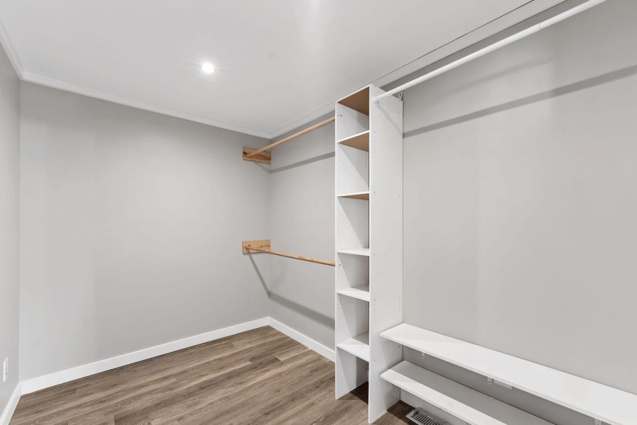 122 George Lane Photo 25