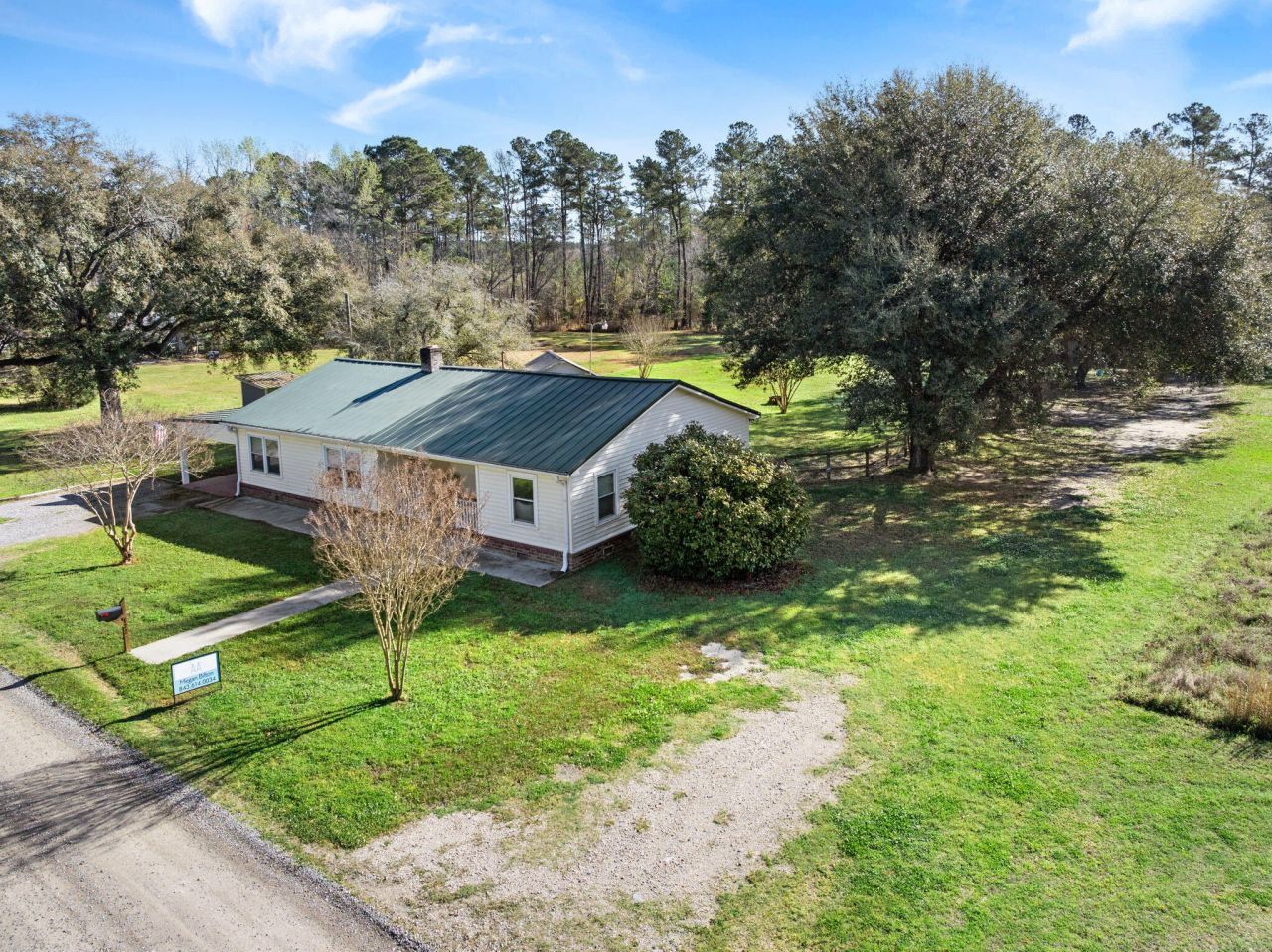 122 George Lane Photo 4