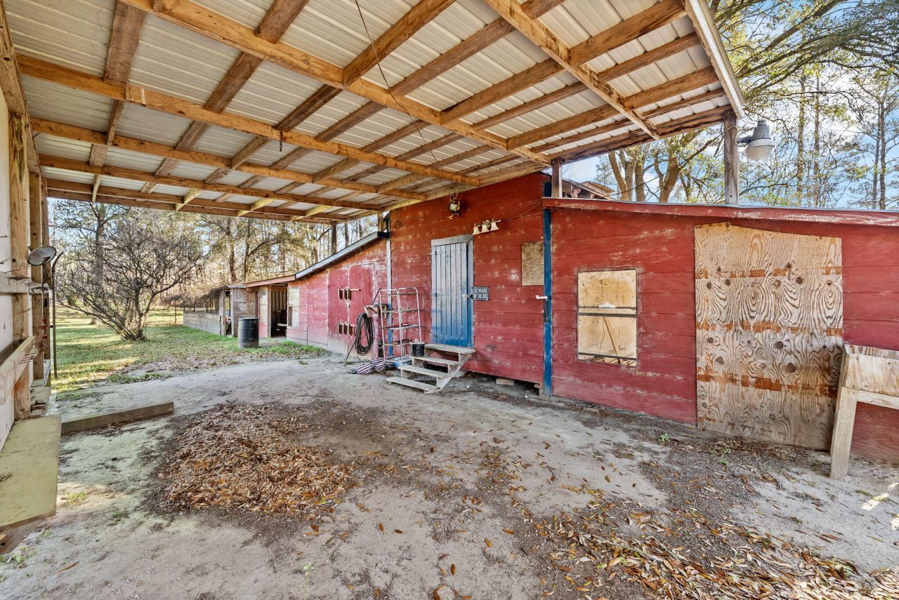 122 George Lane Photo 40