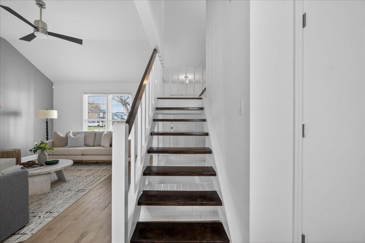 5558 Evelyn Drive Photo 13