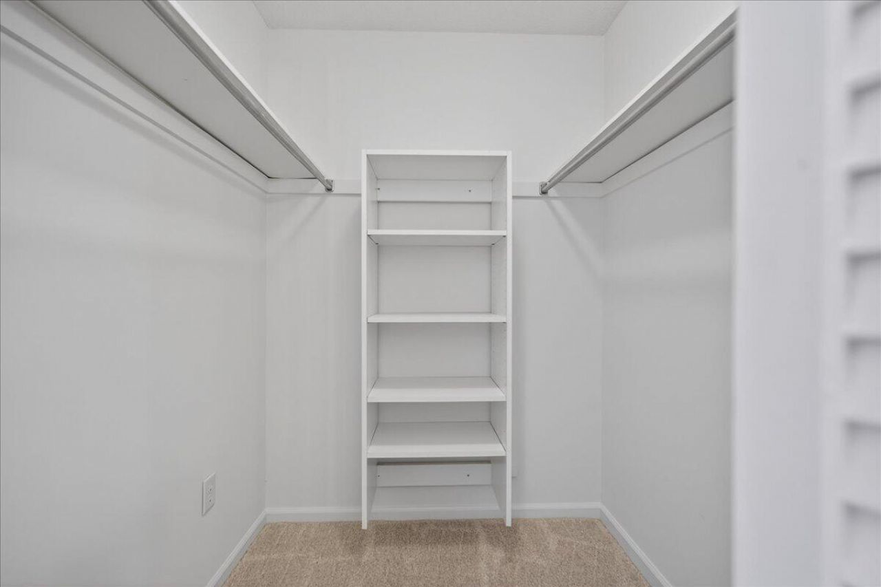 5558 Evelyn Drive Photo 19