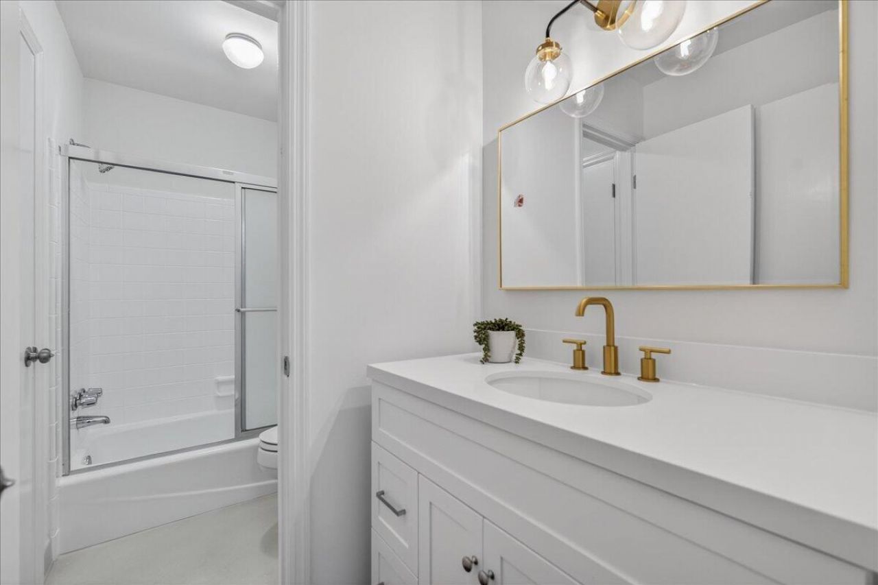 5558 Evelyn Drive Photo 23