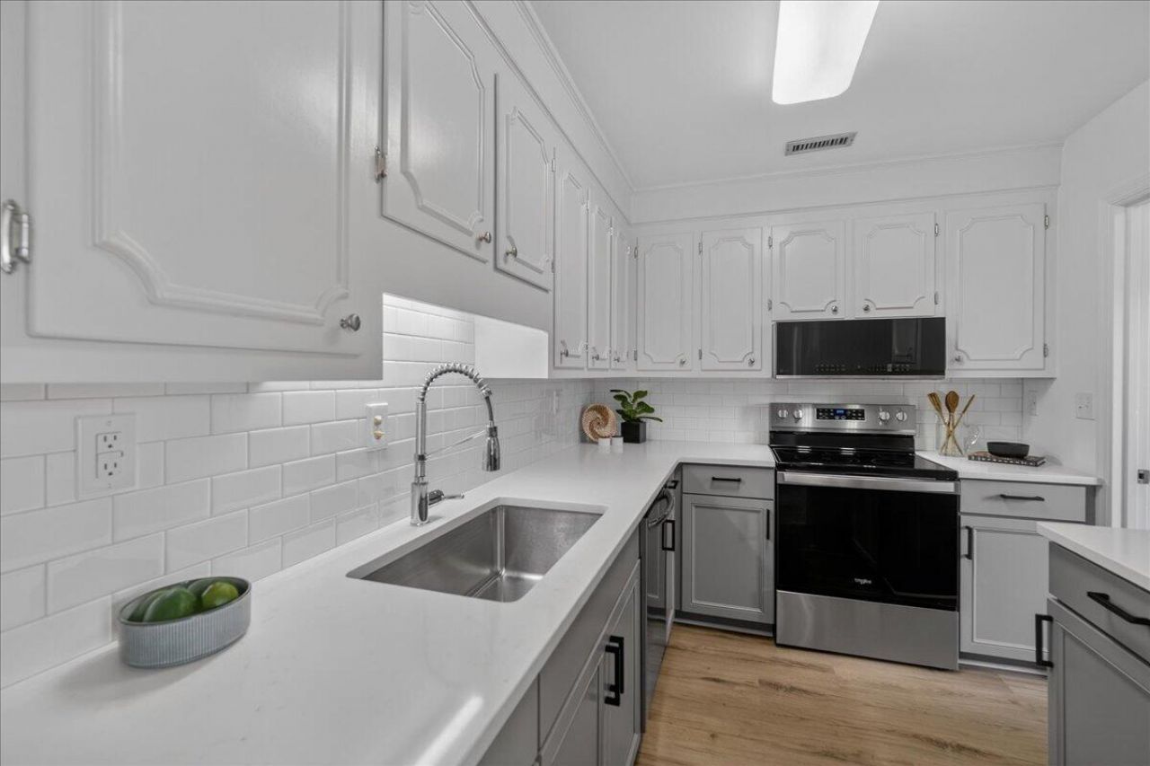 5558 Evelyn Drive Photo 30