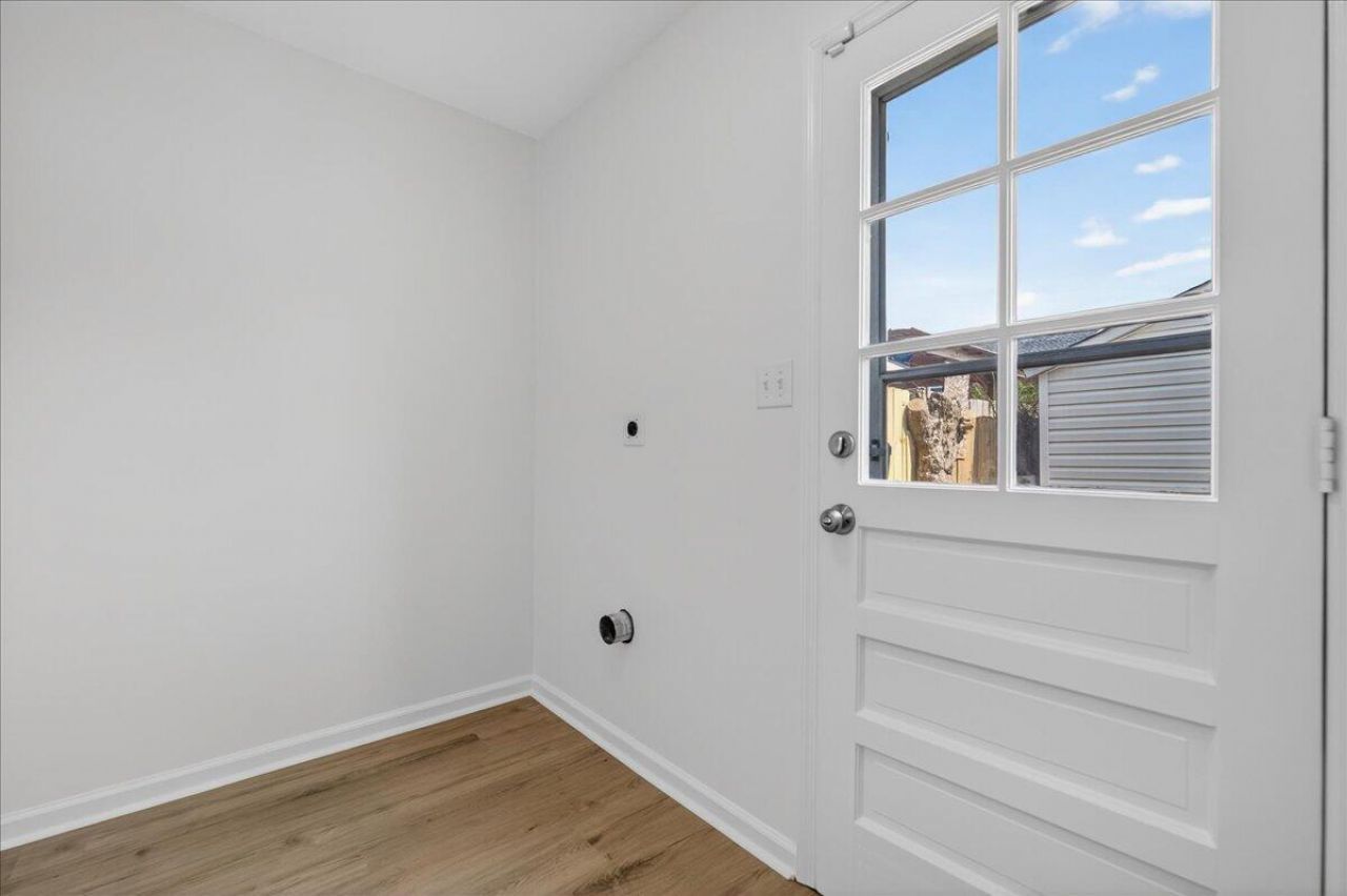 5558 Evelyn Drive Photo 35