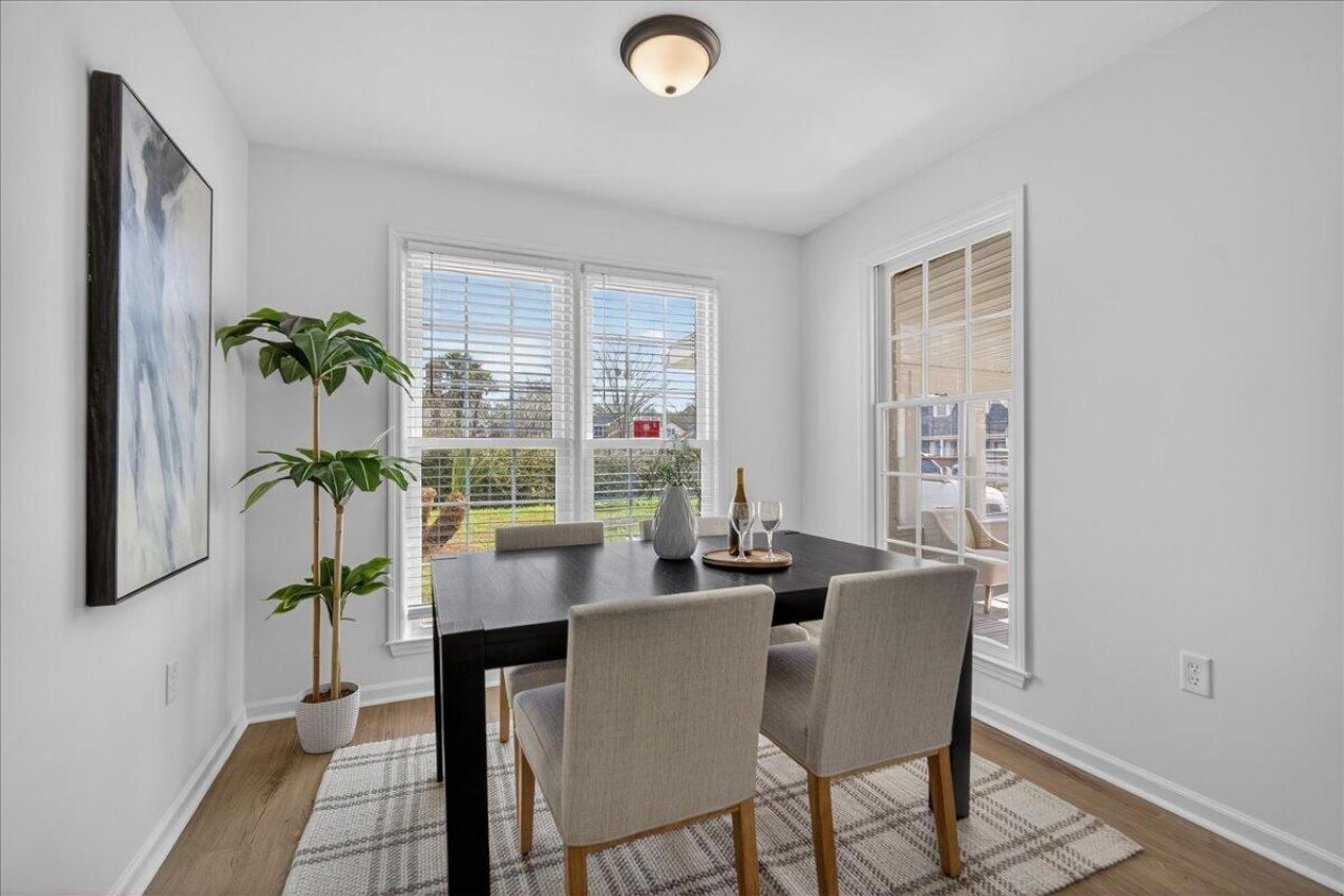 5558 Evelyn Drive Photo 9