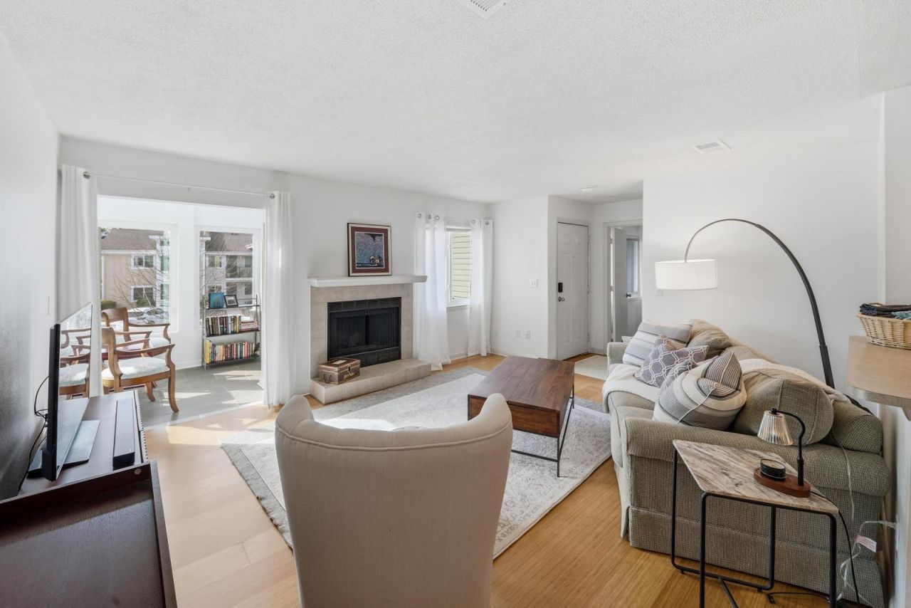 267 Alexandra Road Photo 11