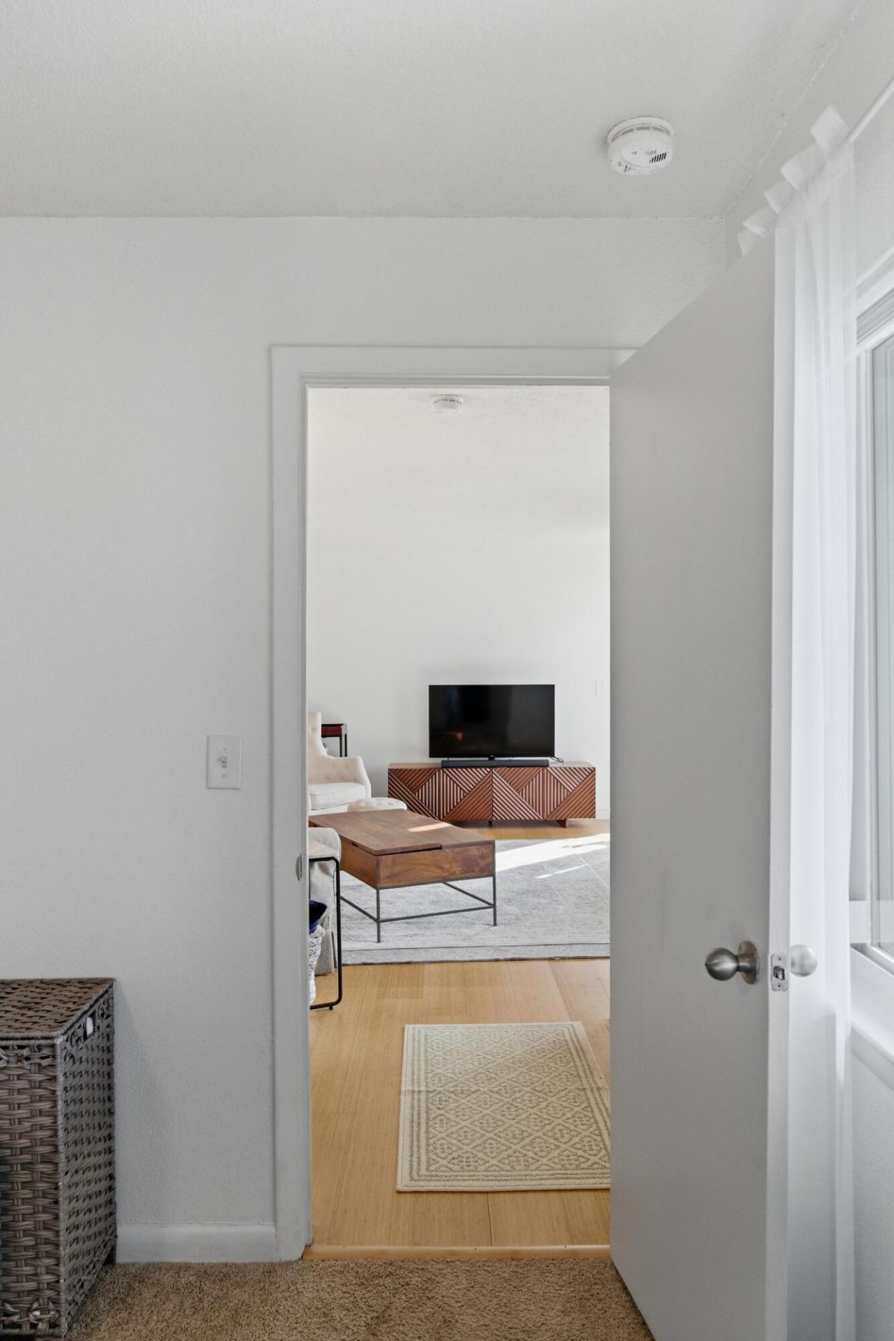 267 Alexandra Road Photo 25