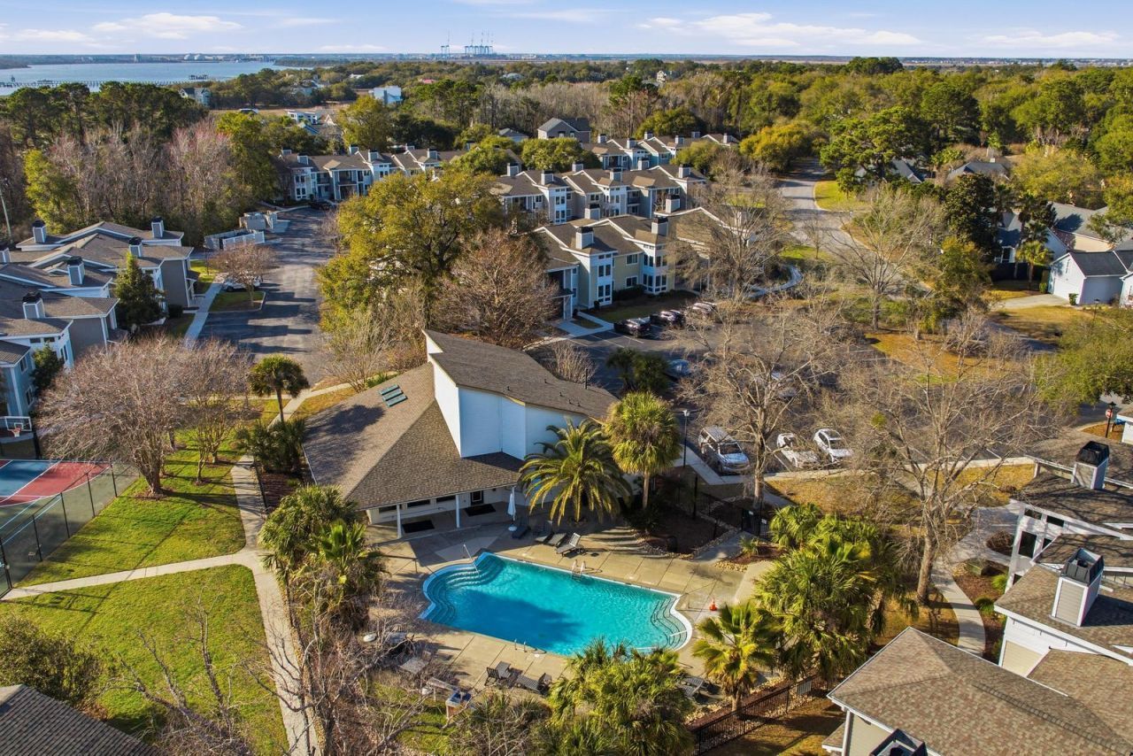 267 Alexandra Road Photo 37