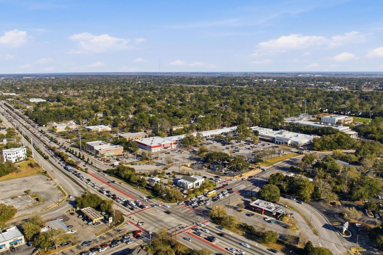 267 Alexandra Road Photo 40