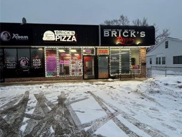 14940 E 10 Mile Road, Eastpointe, MI 48021