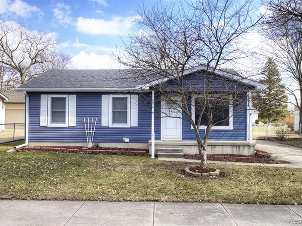 1817 S Pasadena Avenue, York Twp, MI 48198