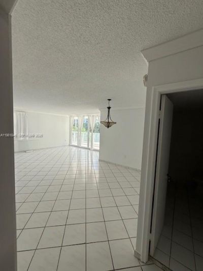 5750 E Collins Ave , Unit 3K, Miami Beach, FL 33140 Photo