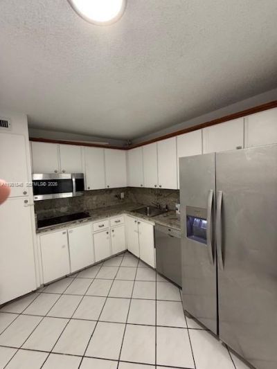5750 E Collins Ave , Unit 3K, Miami Beach, FL 33140 Photo