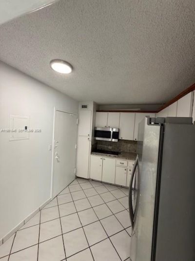 5750 E Collins Ave , Unit 3K, Miami Beach, FL 33140 Photo