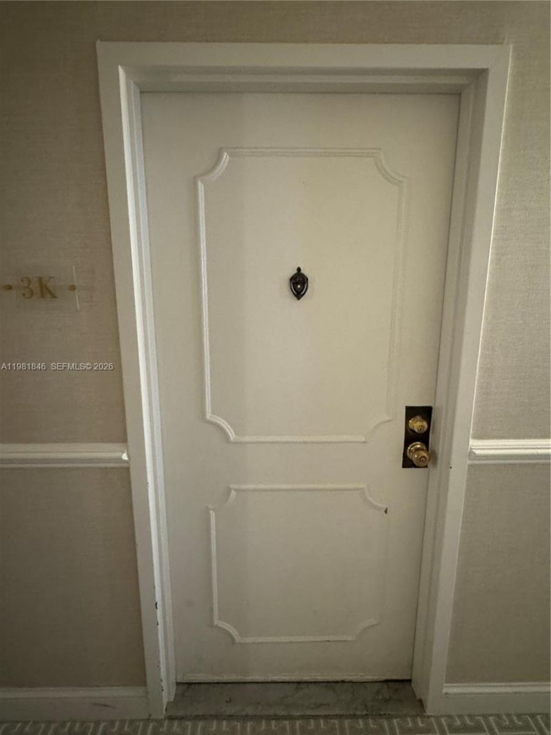 5750 E Collins Ave , Unit 3K, Miami Beach, FL 33140 Photo