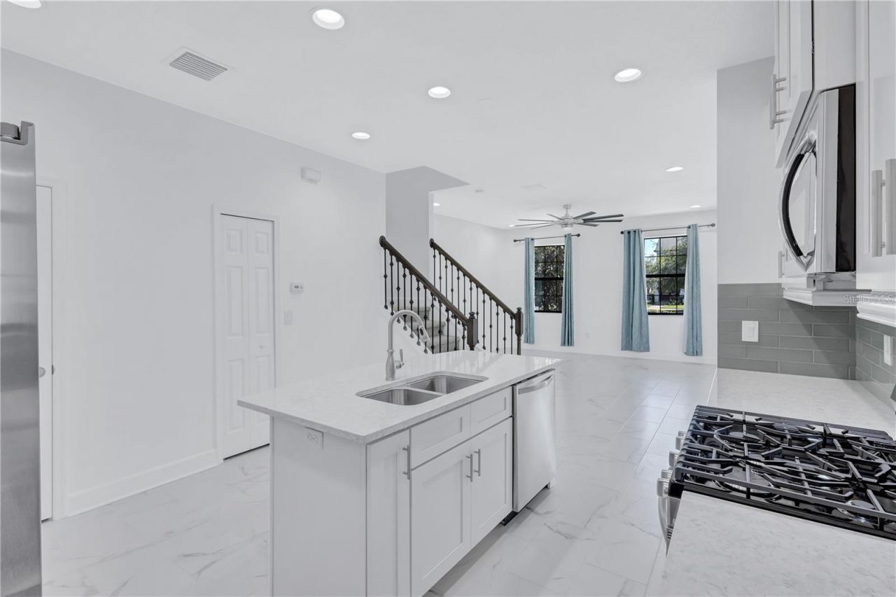 5830 Circa Fishhawk Boulevard , Lithia, FL 33547 Photo