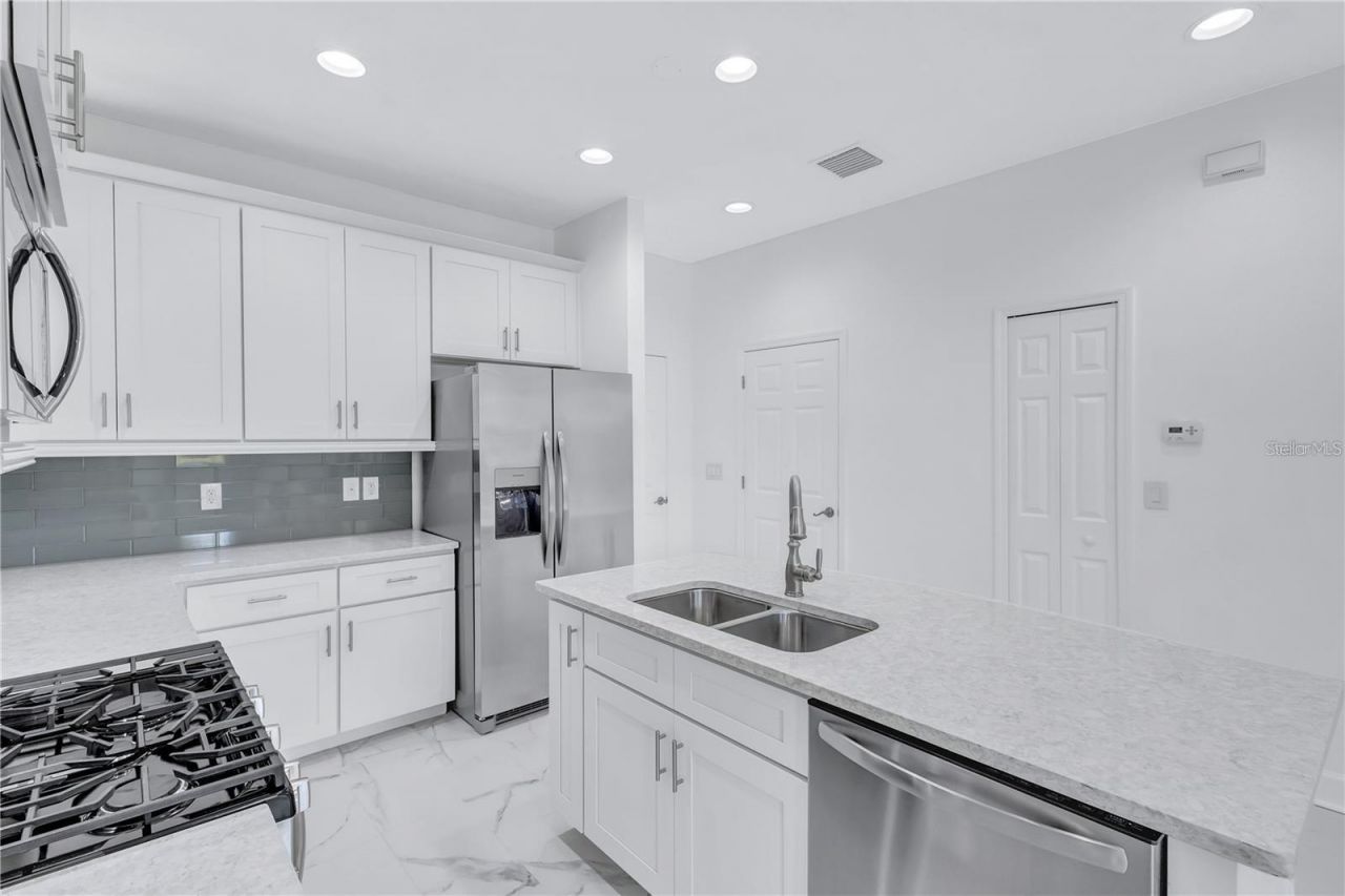 5830 Circa Fishhawk Boulevard , Lithia, FL 33547 Photo