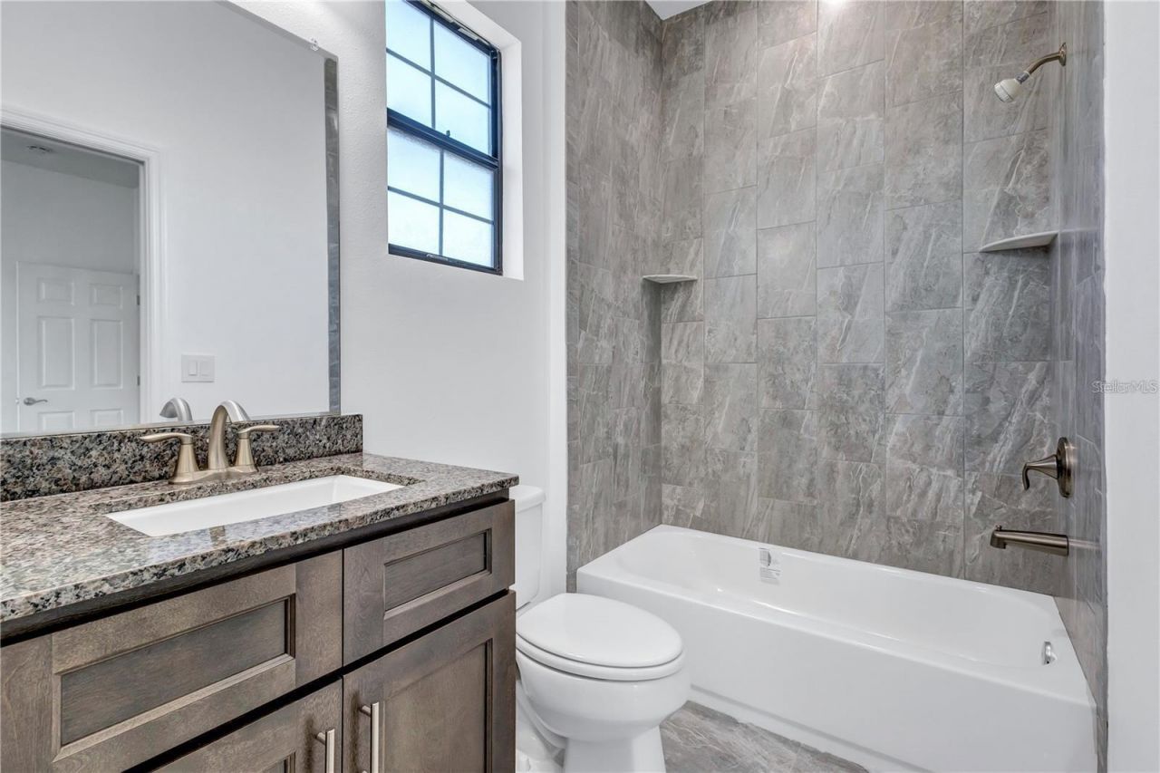 5830 Circa Fishhawk Boulevard , Lithia, FL 33547 Photo