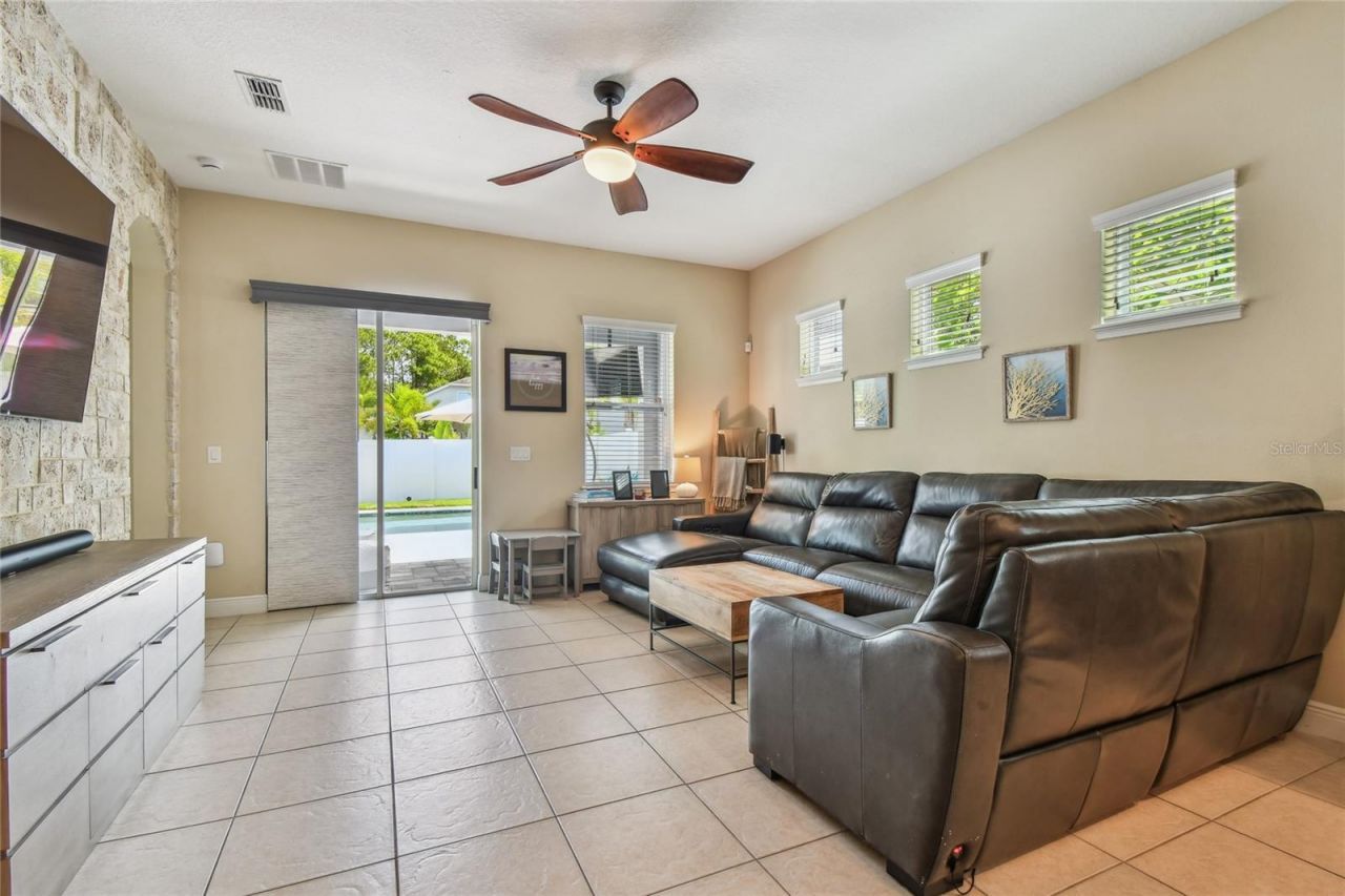 11307 Quiet Forest Drive, Tampa, FL 33635 Photo