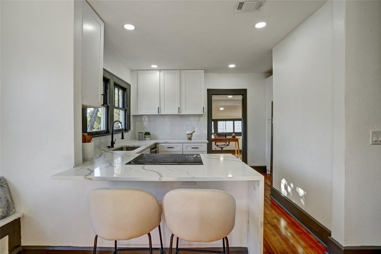 3100 11th Avenue N, Saint Petersburg, FL 33713 Photo