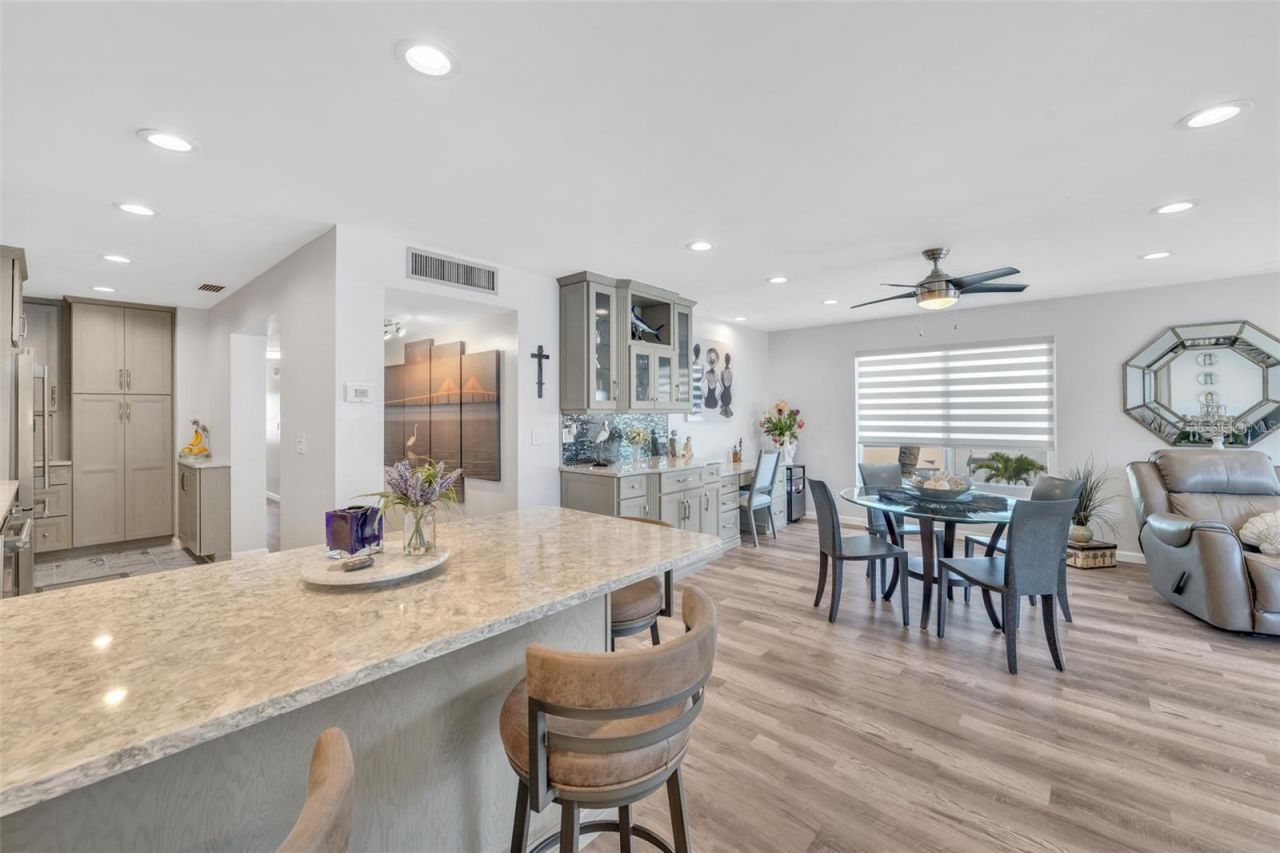 5400 Gulf Drive , Unit 32, Holmes Beach, FL 34217 Photo