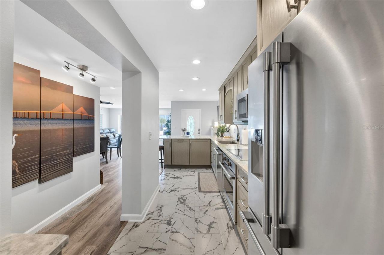 5400 Gulf Drive , Unit 32, Holmes Beach, FL 34217 Photo