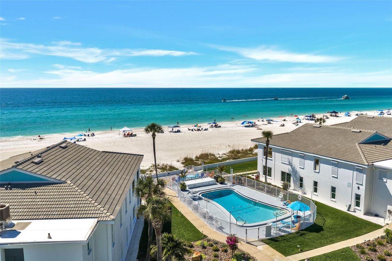 5400 Gulf Drive , Unit 32, Holmes Beach, FL 34217 Photo