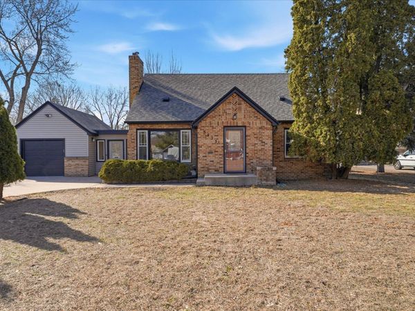 5535 Colfax Avenue N, Brooklyn Center, MN 55430