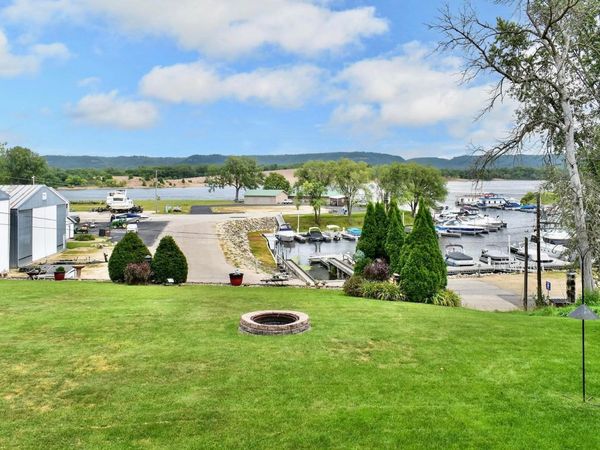 1115 Rustic Lane, Wabasha, MN 55981