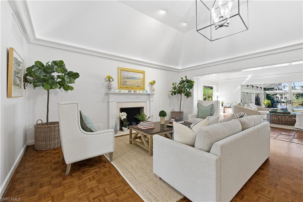 2700 Lantern Ln, Naples, FL 34102 Photo