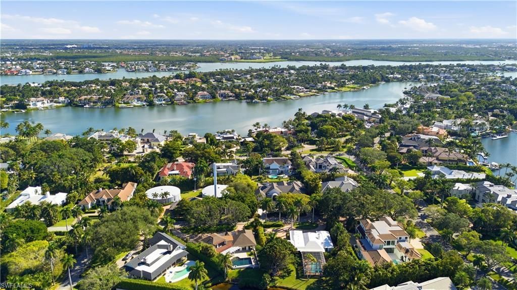 2700 Lantern Ln, Naples, FL 34102 Photo