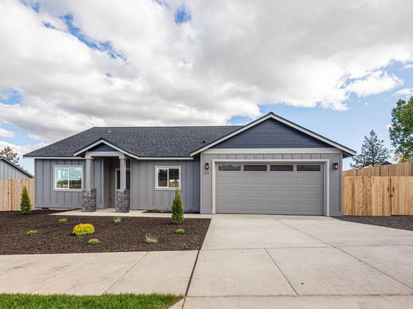 582 SW H Street, Unit Lot 1, Madras, OR 97741