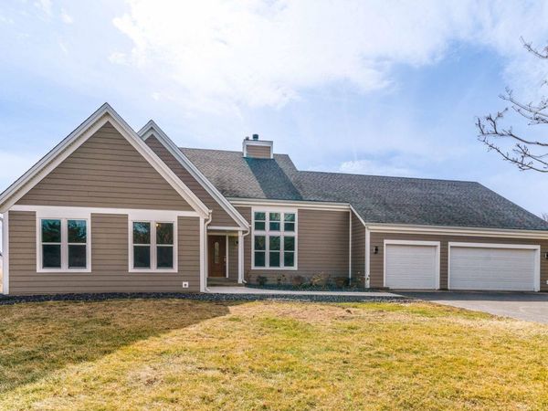 W1461 Maureen Ct, Bloomfield, WI 53147