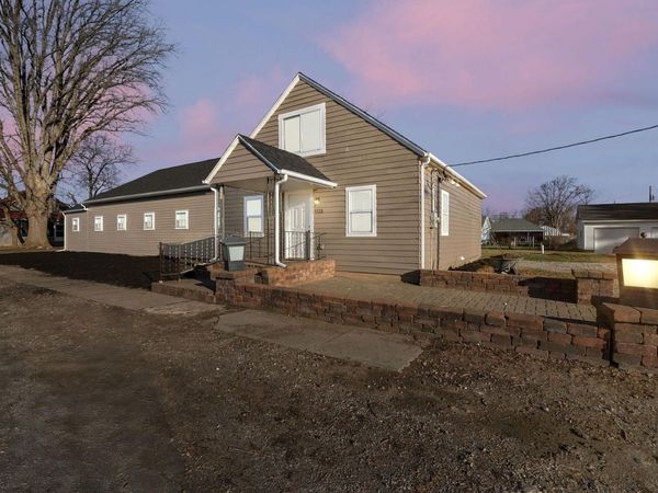 1123 W Otto, Uniondale, IN 46791