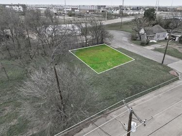 658 S Calhoun Street, Fort Worth, TX 76104