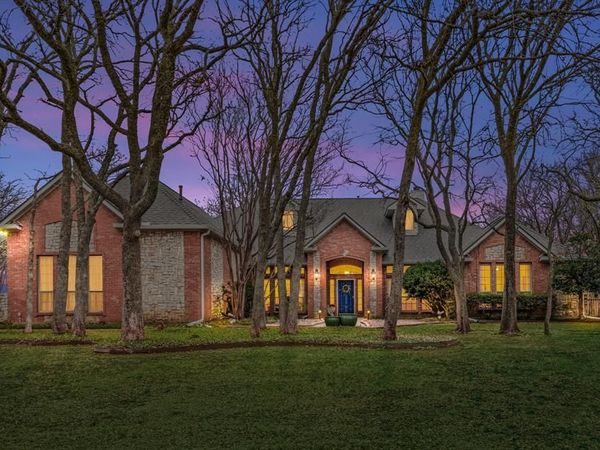 325 Thornhill Circle, Double Oak, TX 75077