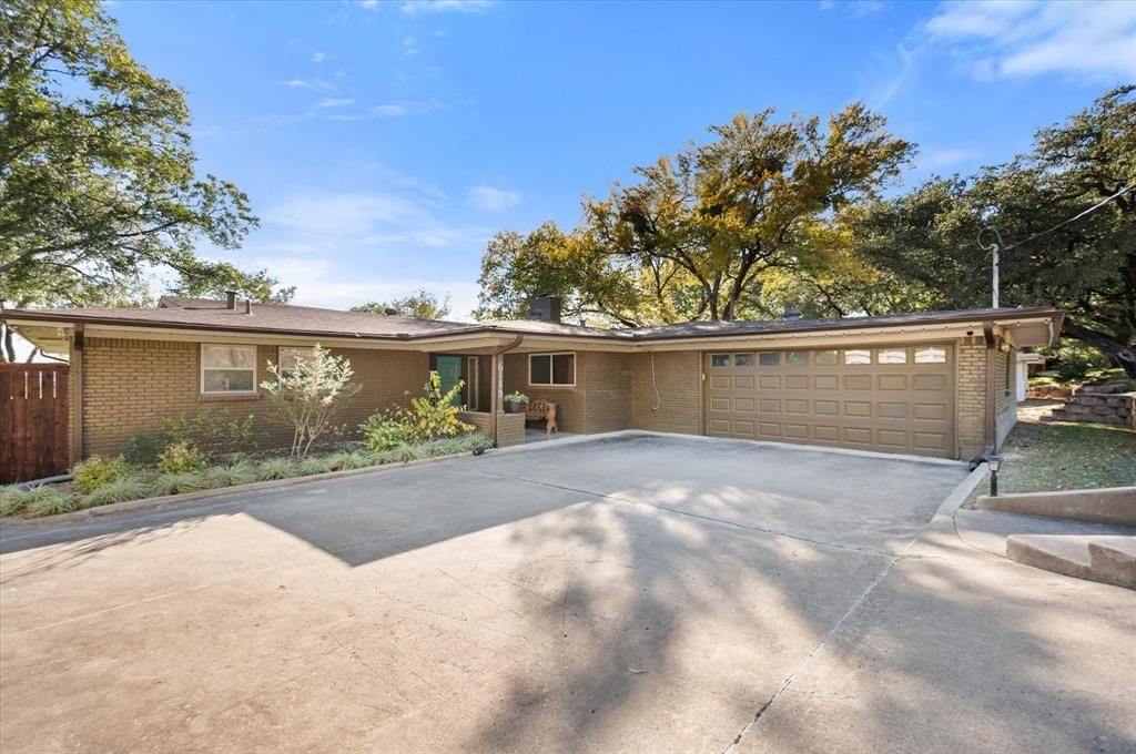 6113 Valley View Drive, Fort Worth, TX 76116 Main Photo