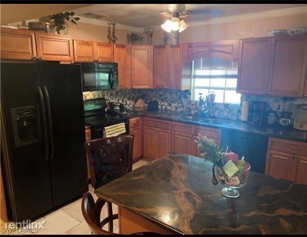 2135 Jeffcott St , Fort Myers, FL 33901 Photo