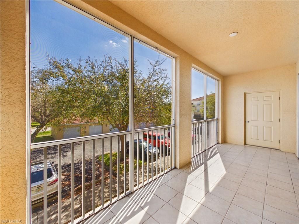 9015 Colby Dr, Unit 2012, Fort Myers, FL 33919 Photo