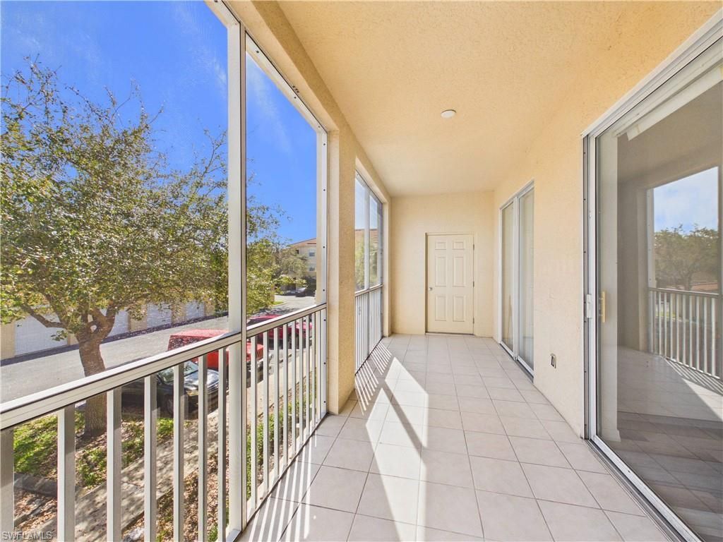 9015 Colby Dr, Unit 2012, Fort Myers, FL 33919 Photo