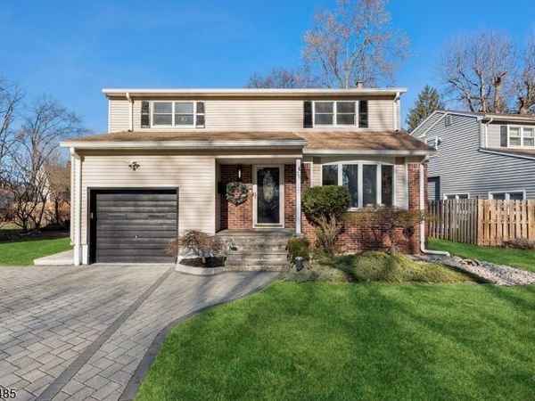 28 Elmwood Rd, Springfield, NJ 07081