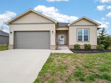 3069 Gunsmoke Trail Way, Bowling Green, KY 42101