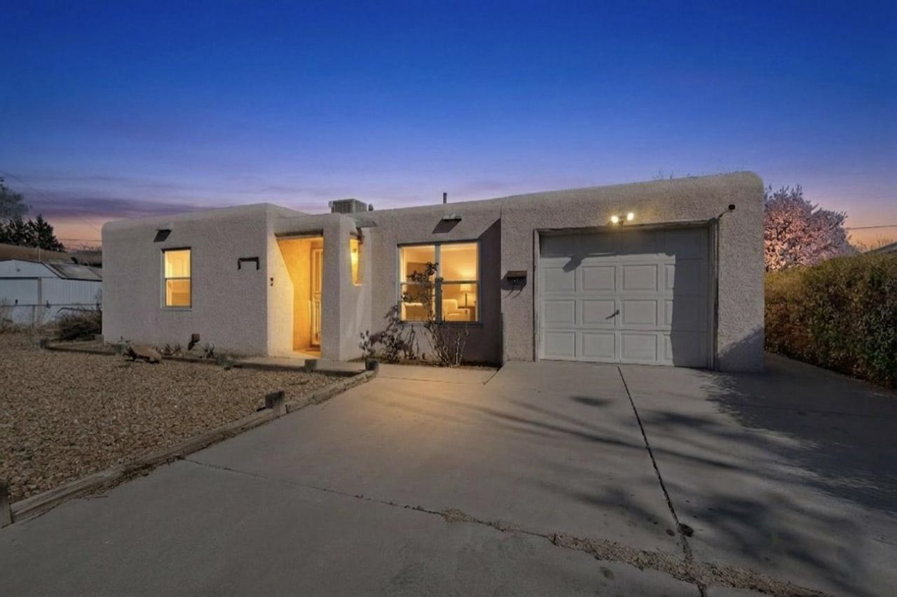 1230 Pitt Street Ne, Albuquerque, NM 87112 Main Photo